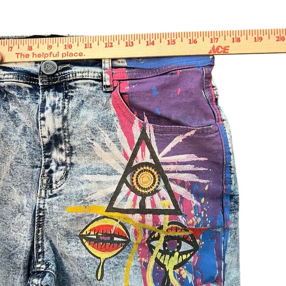 Encrypted Men’s Graffiti Acid Wash Denim Shorts Size 34 Jorts Mushroom Urban - Picture 7 of 8